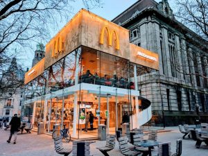 mcdonalds coolsingel meent rotterdam